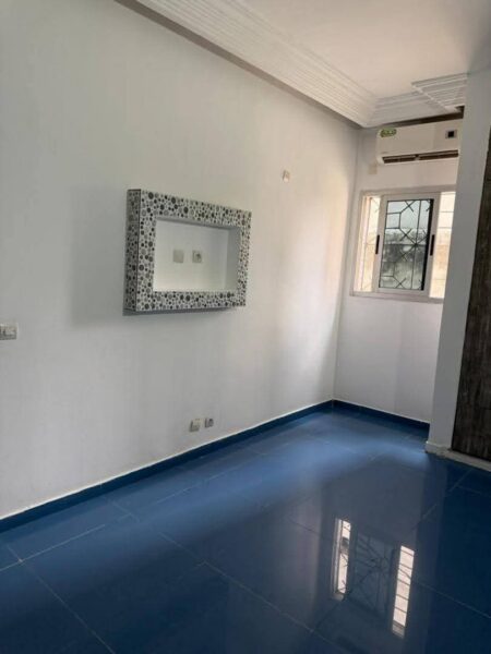 triplex de neuf ( 09)
